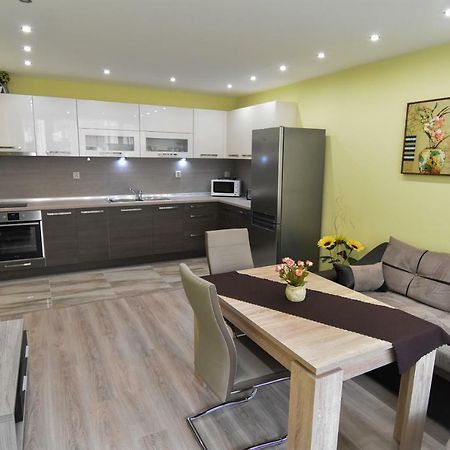 Apartment Deni Burgas City Exterior foto